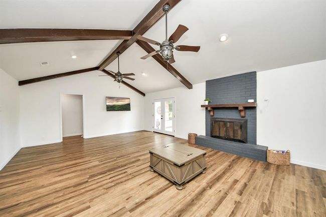 Endless possibilities for gathering, relaxing, or creating your perfect layout. | Image 7