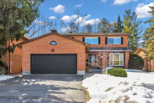 17 Shady Branch Trail, Stittsville, ON, K2S1E1 | Card Image