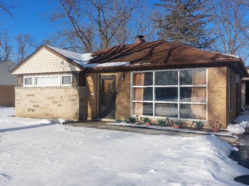 318 Minocqua St, Park Forest, IL, 60466-1933 | Card Image
