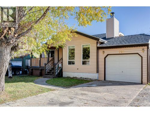 720 Balmer Cres, Elkford, BC, V0B1H0 | Card Image