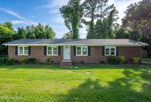 959 Middle Rd, Trenton, NC, 28585-5333 | Card Image