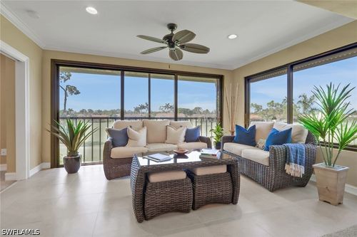 607-5270 Fox Hollow Dr, NAPLES, FL, 34104-4900 | Card Image