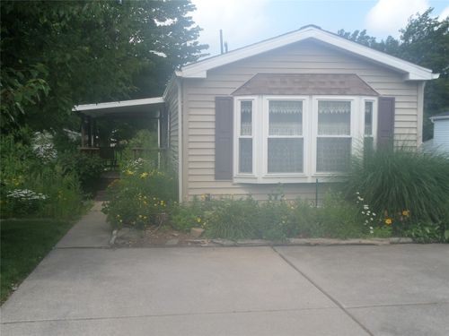 8208 Cloveridge Drive, Erie, PA, 16509 | Card Image