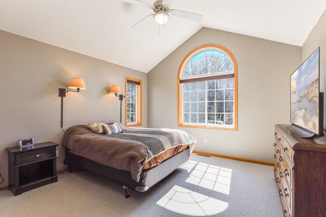 587 Crane Creek Ln, Townhouse with 3 bedrooms, 4 bathrooms and null parking in Eagan MN | Image 15