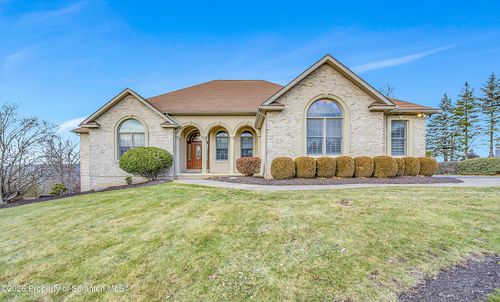 327 Glenmaura Dr, Moosic, PA, 18507-1921 | Card Image