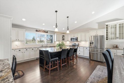 55 Emerson Valley Dr, River Falls, WI, 54022-5704 | Card Image