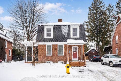 554 Allan St, Hawkesbury, ON, K6A2M2 | Card Image