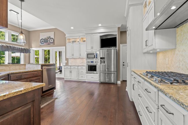 1379 Red Bud Ct, Condo with 3 bedrooms, 4 bathrooms and null parking in Powell OH | Image 20