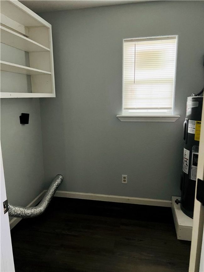 917 Corazan St, House other with 3 bedrooms, 2 bathrooms and null parking in Alice TX | Image 5