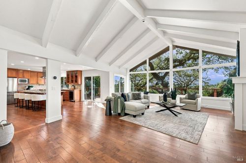 3465 Ridgeview Drive, Santa Rosa, CA, 95404 | Card Image