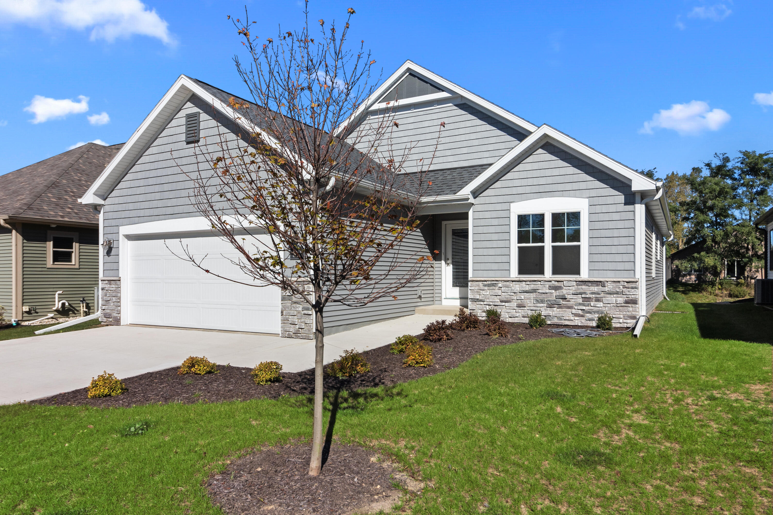 Evan Dr, Lake Geneva, WI 53147