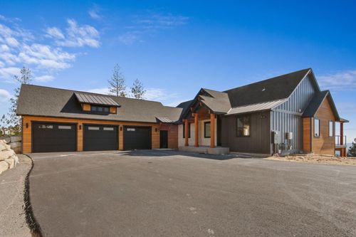 8005 S Jackson Rd, Mica, WA, 99023-8515 | Card Image