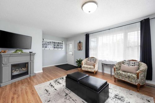129 Wapiti Crescent, Fort Mcmurray, AB, T9H4M9 | Card Image