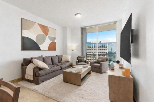 lph-06-550 Okeechobee Blvd, West Palm Beach, FL, 33401-6317 | Card Image