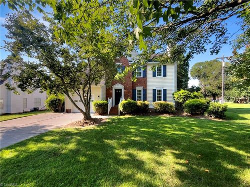 1200 Salem Crossing Rd, Kernersville, NC, 27284-9100 | Card Image