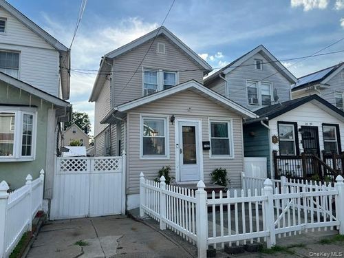 11522 124th Street, New York, NY, 11420 | Card Image