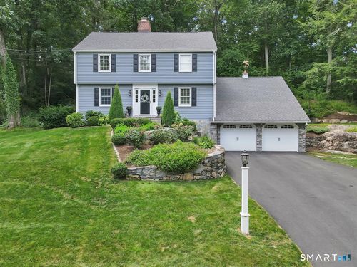 32 Stonepost Rd, Glastonbury, CT, 06033-4139 | Card Image