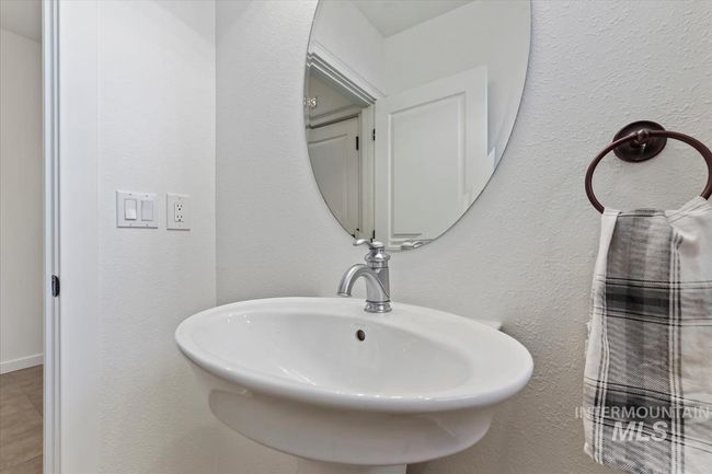 Bathroom with a textured wall | Image 45