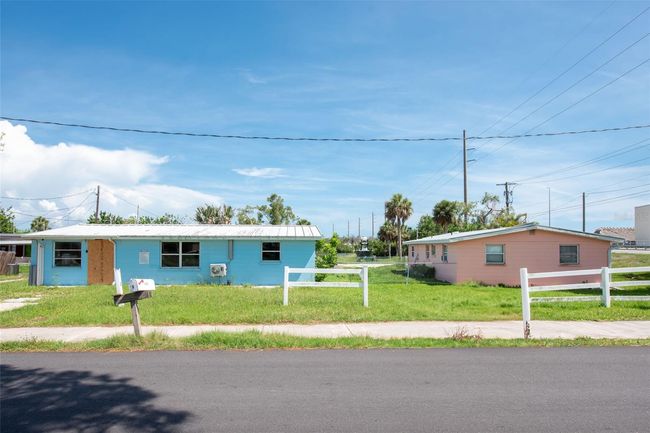 1999 Placida Rd, Home with 5 bedrooms, 3 bathrooms and null parking in Englewood FL | Image 10