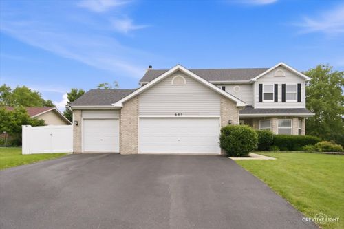 605 Woodchuck Trl, Oswego, IL, 60543-7117 | Card Image