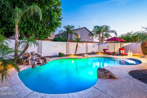 6805 W Tether Trl, Peoria, AZ, 85383-7029 | Card Image