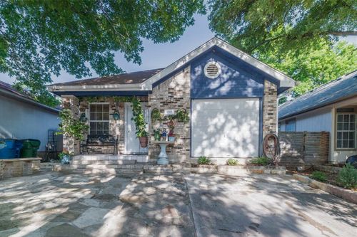1515 Parkfield Cir, Round Rock, TX, 78664-7083 | Card Image