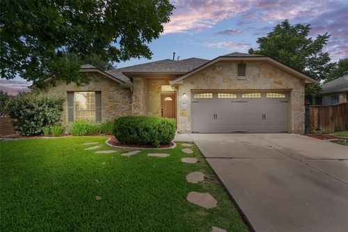 802 Meadow Bluff Ct, Round Rock, TX, 78665-1228 | Card Image