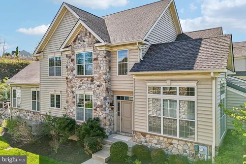 3045 Rainer Rd, CHESTER SPRINGS, PA, 19425-3914 | Card Image