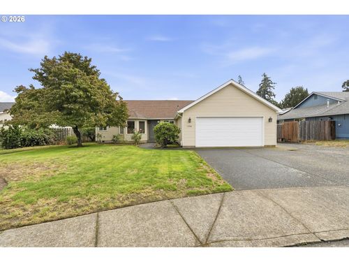 1786 N Locust St, Canby, OR, 97013-9157 | Card Image