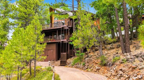 1070 E Lake Meadow Cir, Munds Park, AZ, 86017-1235 | Card Image