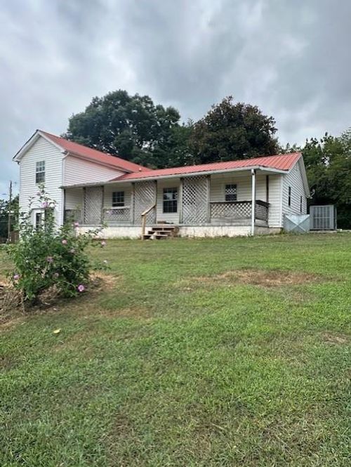 102 Perdue Dr, Livingston, TN, 38570-6232 | Card Image