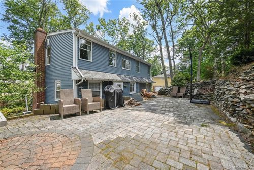 67 Kissam Ln, Glen Head, NY, 11545-1013 | Card Image