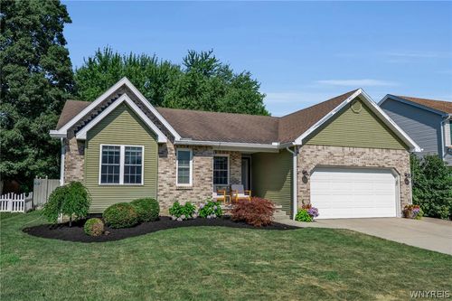 4392 Kathaleen St, Hamburg, NY, 14075-1107 | Card Image