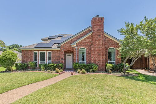 300 Sundance Cir, Irving, TX, 75063-4466 | Card Image
