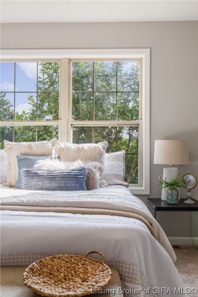 302 Saddleback Dr, Home with 3 bedrooms, 2 bathrooms and null parking in Charlestown IN | Image 63