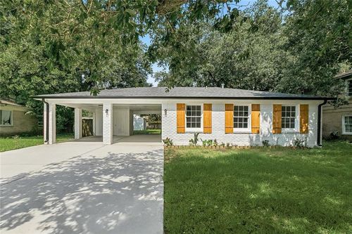 3555 Somerset Dr, New Orleans, LA, 70131-7136 | Card Image