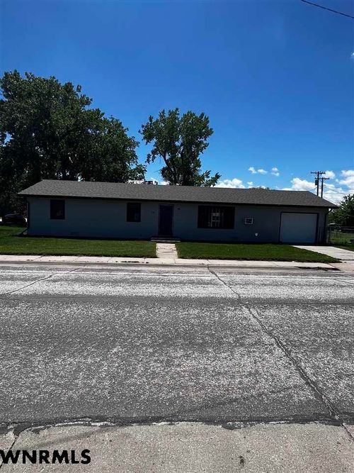 215 E 11th Street, Bridgeport, NE, 69336 | Card Image