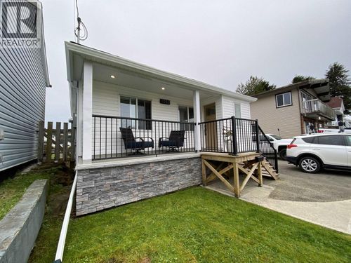 1052 6th Ave E, Prince Rupert, BC, V8J1X6 | Card Image