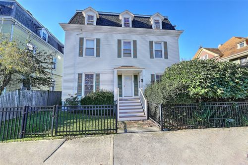 apt-1-13 Rhode Island Ave, Newport, RI, 02840-6202 | Card Image