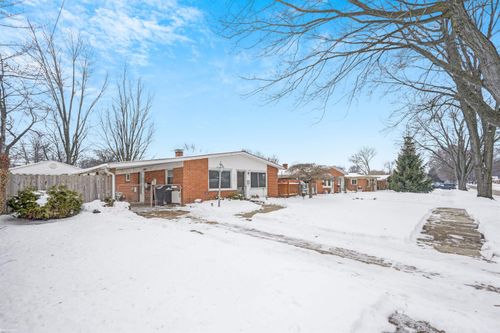 1714 Moulin Ave, Madison Heights, MI, 48071-4837 | Card Image