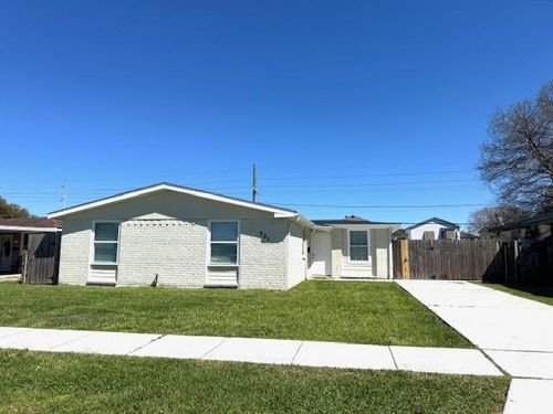 521 Willowbrook Dr, Gretna, LA, 70056-7923 | Card Image