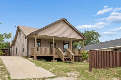 2505 Chester Avenue, Fort Worth, TX, 76106 | Card Image