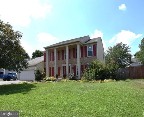 9544 Oakenshaw Dr, MANASSAS, VA, 20110-5863 | Card Image