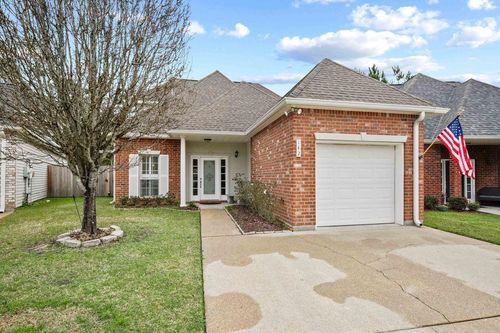 142 Emerald Oaks Dr, Covington, LA, 70433-5035 | Card Image