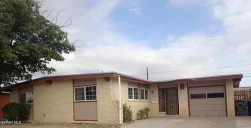 9752 Blue Wing Dr, El Paso, TX, 79924-5601 | Card Image