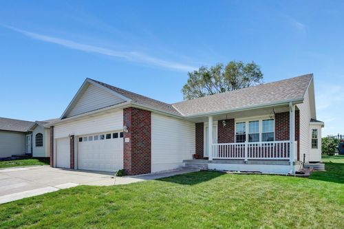 1521 Morton St, Lincoln, NE, 68521-5638 | Card Image