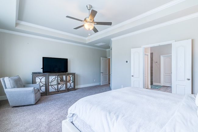 613 E Fork, House other with 4 bedrooms, 3 bathrooms and 5 parking in Webster TX | Image 21