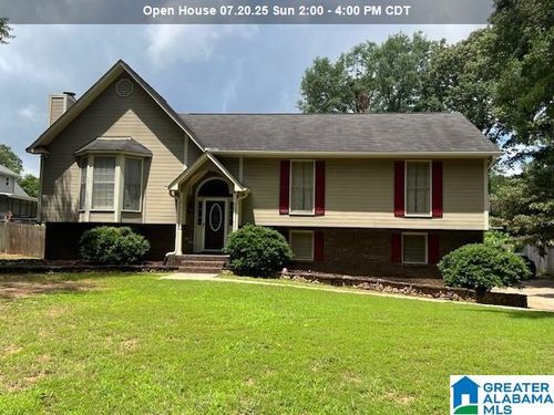 96 Tomahawk Cir, Pelham, AL, 35124-1668 | Card Image