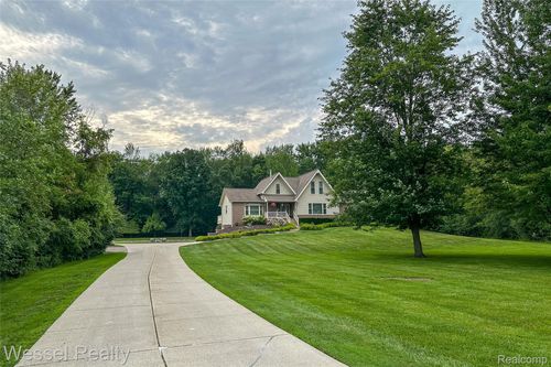 61615 Cetnor Ct, Washington Township, MI, 48094-1826 | Card Image