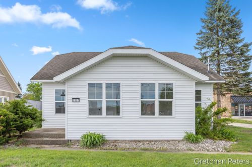 5352 Plainfield Avenue Ne, Plainfield Charter Township, MI, 49525 | Card Image